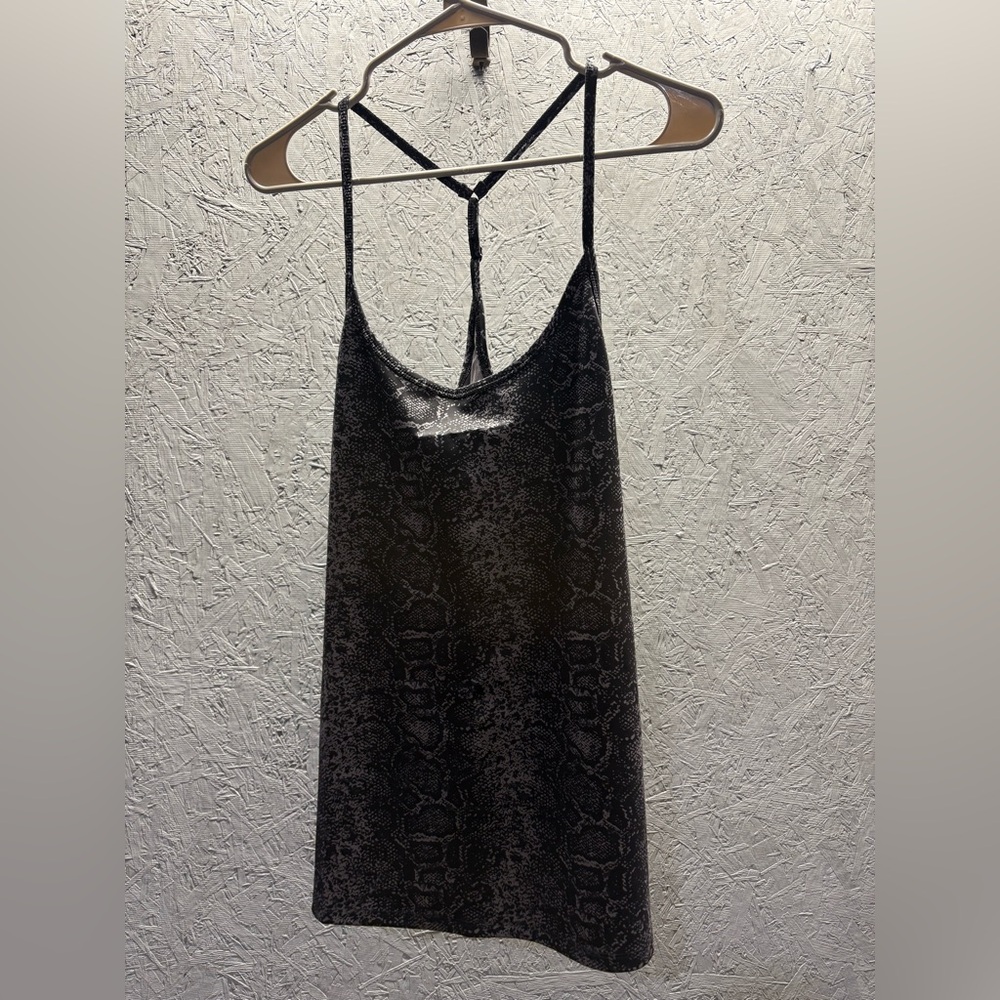 NWT Halston racerback workout top size L